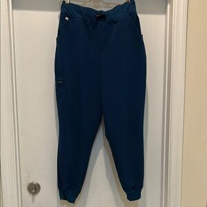 Figs Zamora Woman Cargo Jogger scrub pants